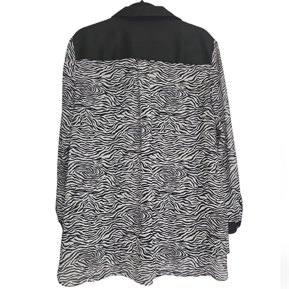 Vince Camuto Women's Zebra Print Long Sleeve Button Down Shirt - Picture 2 of 5